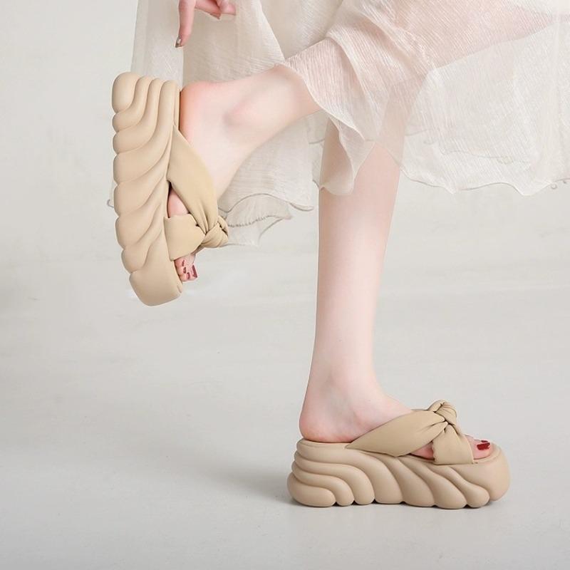 7Cm Thick-soled Slippers Women's Summer Outer Wear Height-increasing Muffin-soled Sandals New Women's Sandals Going Out