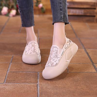 INS Zapatos blancos de mujer de moda de verano nuevos zapatos casuales transpirables con aumento de altura de plataforma