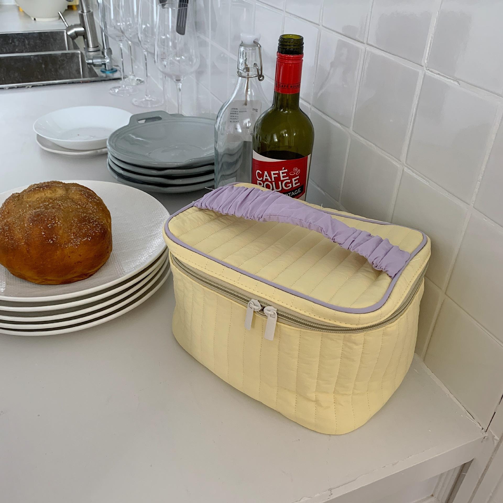 

Striped Capacity Large Nylon Makeup Bag Portable Travel Storage Bag Washing Bag жовтий