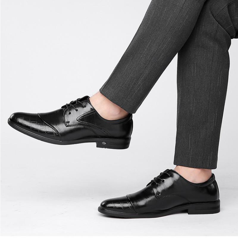 Mode Mode Britischer Stil Plateau Leder Hochzeitsschuhe für Herren Neuer Designer Weichsohlige Frühling Herbst Herren Kleiderschuhe