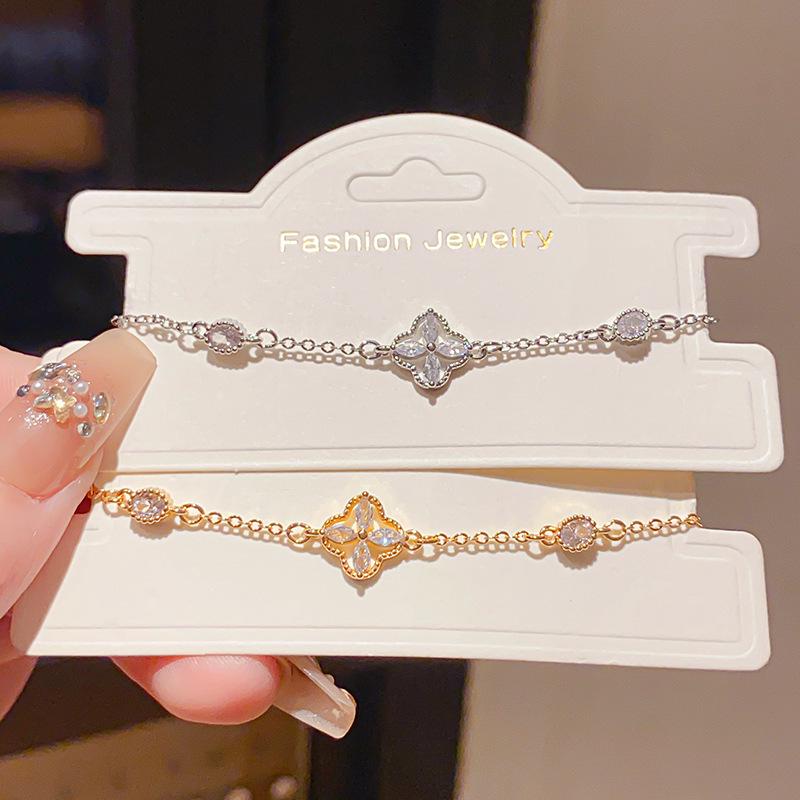 18K Gold-Plated Zircon Flower Oval Bracelet: Versatile, Exquisite, High-End Jewelry for Women