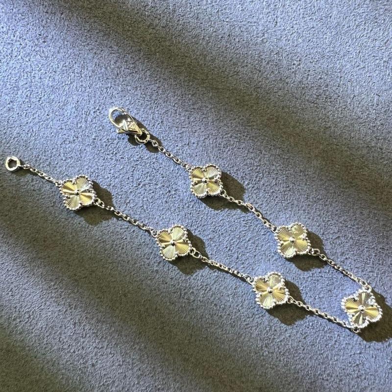 

Бутик Мини Браслет Клевер-четырехлистник 9 мм Шесть цветов 18k Мода Инс Мужские и женские браслеты mini Six Flowers Bracelet