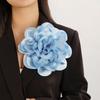 Stilvolle und praktische Stoffblumenbrosche Auffälliger Anstecker mit großer Blume Zarte Stoffblumenbrosche Nadel Accessoire