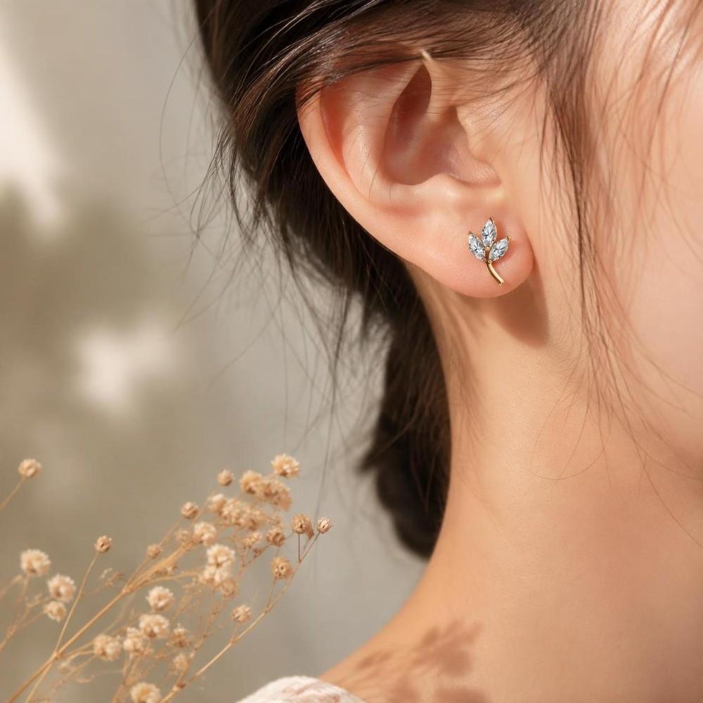 ASTM F136 Titanium Labret Stud Internally Threaded Lip Stud  Cartilage Helix Tragus Lip
