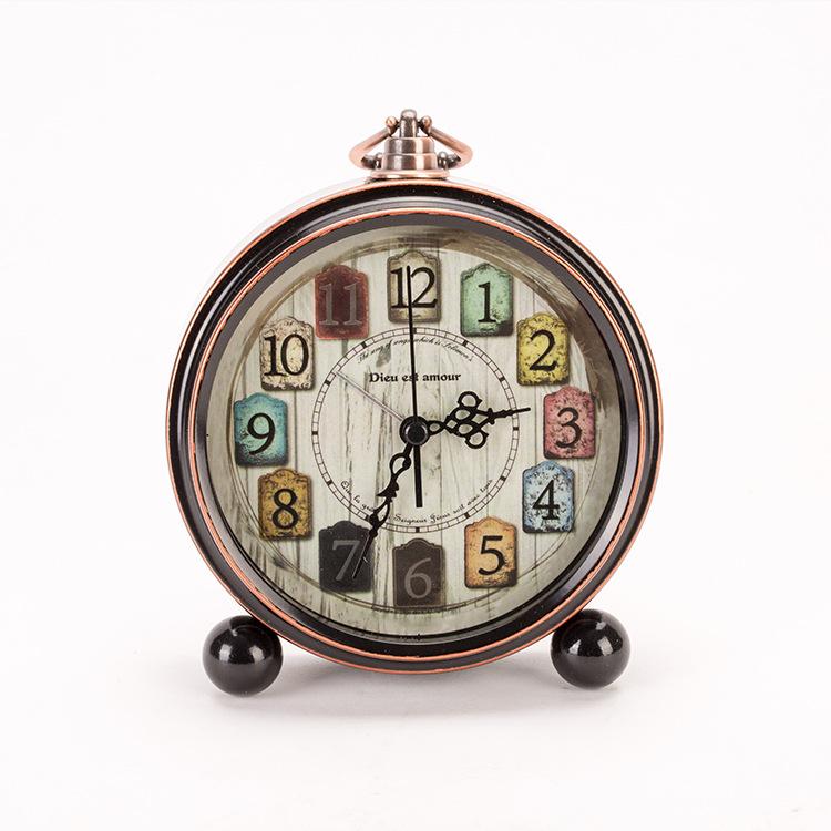 Retro Budík Kovový Tichý Stolní Hodiny Křemenný Strojek Bez Tikání Noční Hodiny do Ložnice