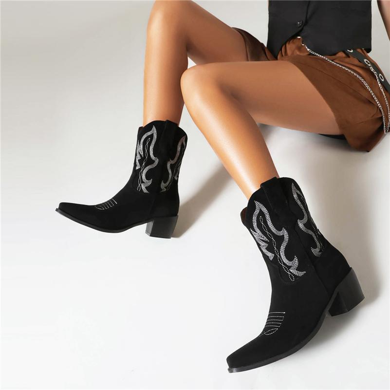 FOREADA Stivaletti da Cowboy Corti da Donna Punta Quadrata Tacco Medio Spesso Ricami Stivale da Cowgirl Occidentale Scarpe alla Moda da Donna Inverno 46
