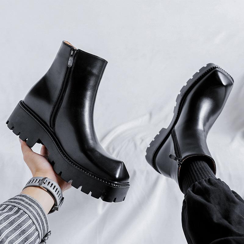 Men Luxury Fashion Chelsea Boots  Designer Pointed Toe Shoes Stage Nightclub Original Leather Boot Platform Short Botas Man