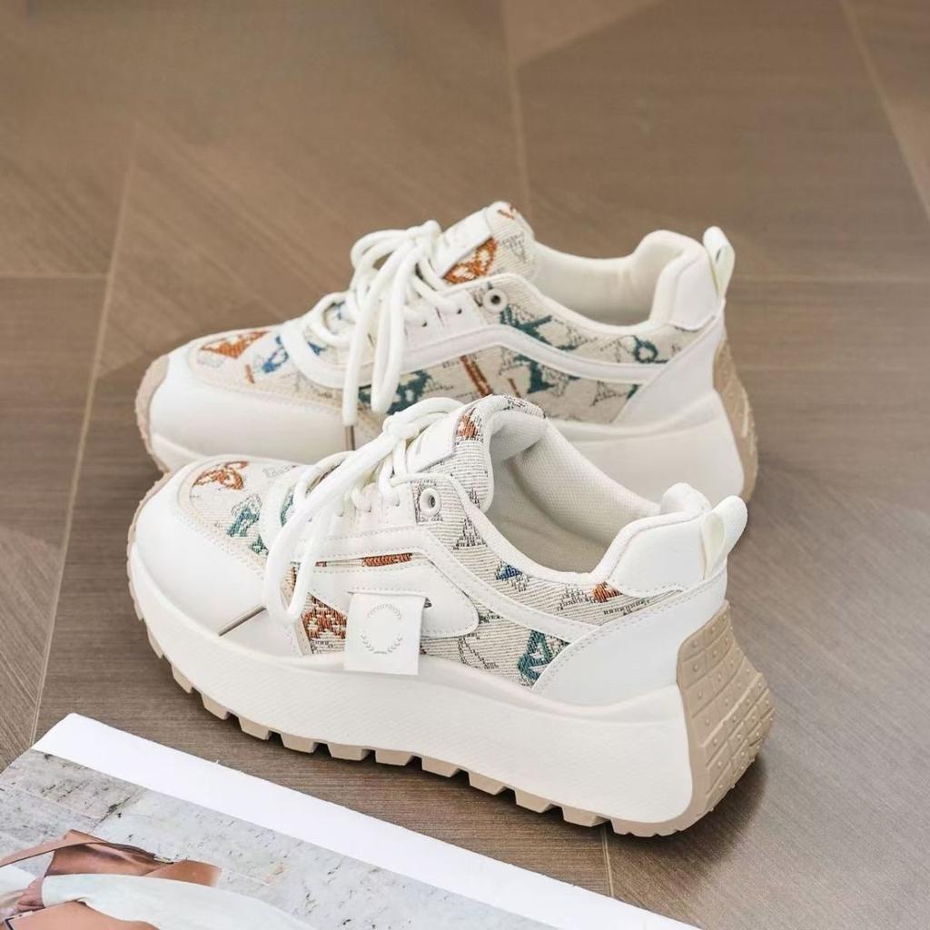 Fashion and lightweight little dad shoes women's 2025 spring new versatile lace-up muffin platform casual Forrest Gump shoes