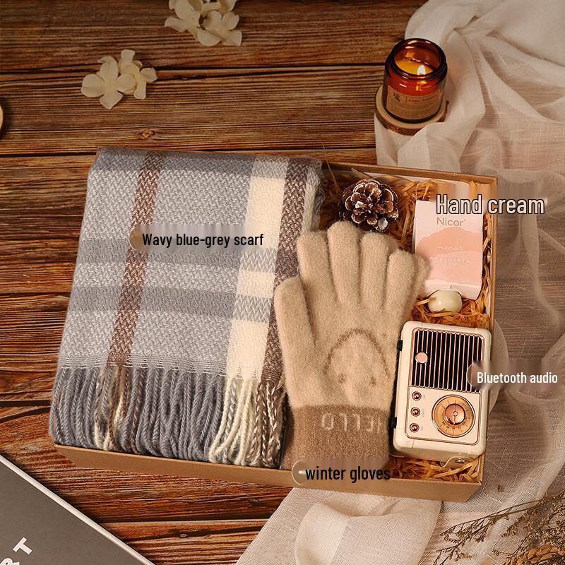 Festive Winter Comfort Gift Set