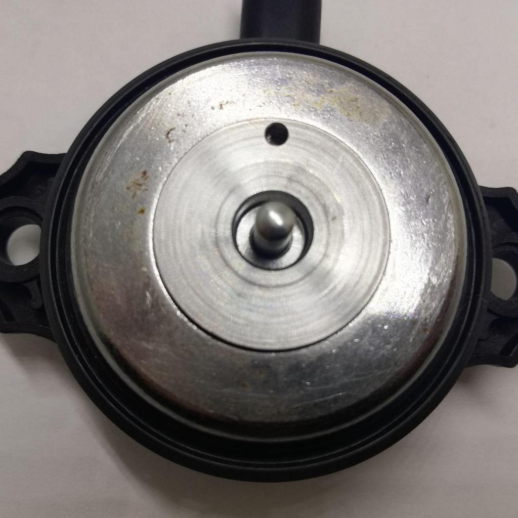 BMW Engine Variable Timing Solenoid Valve (Part 11367593719)