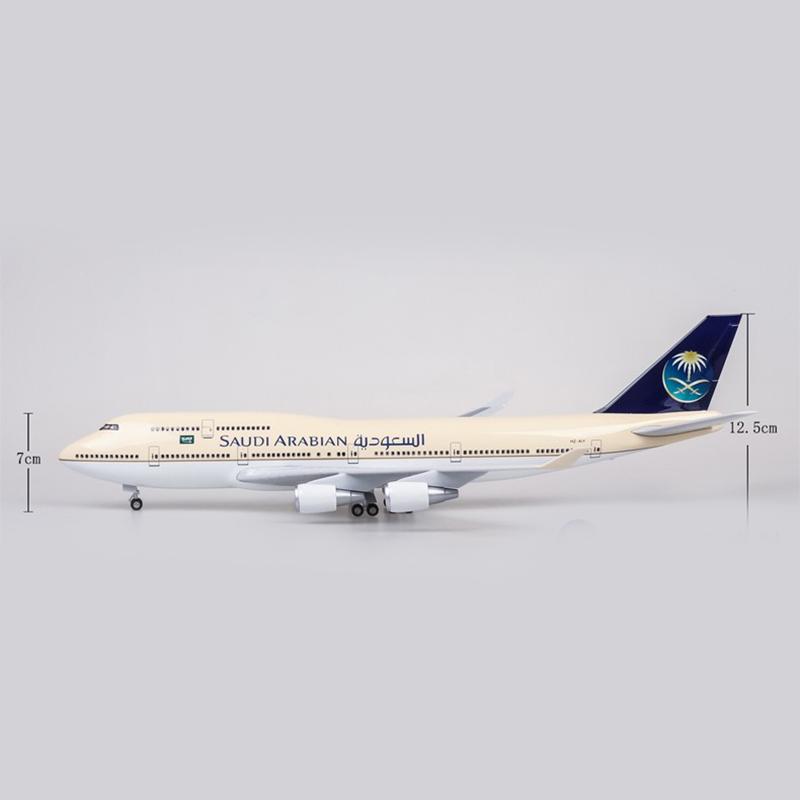 47cm Saudi Arabian Airlines 747 B747 Plane Model Airplane Model Aircraft Resin Diecast 1:150 Scale with Light & Wh