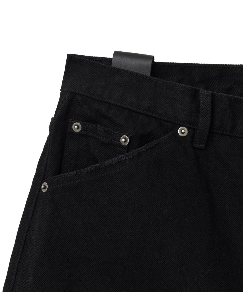 NOIRER Damaged Denim Shorts (Black)