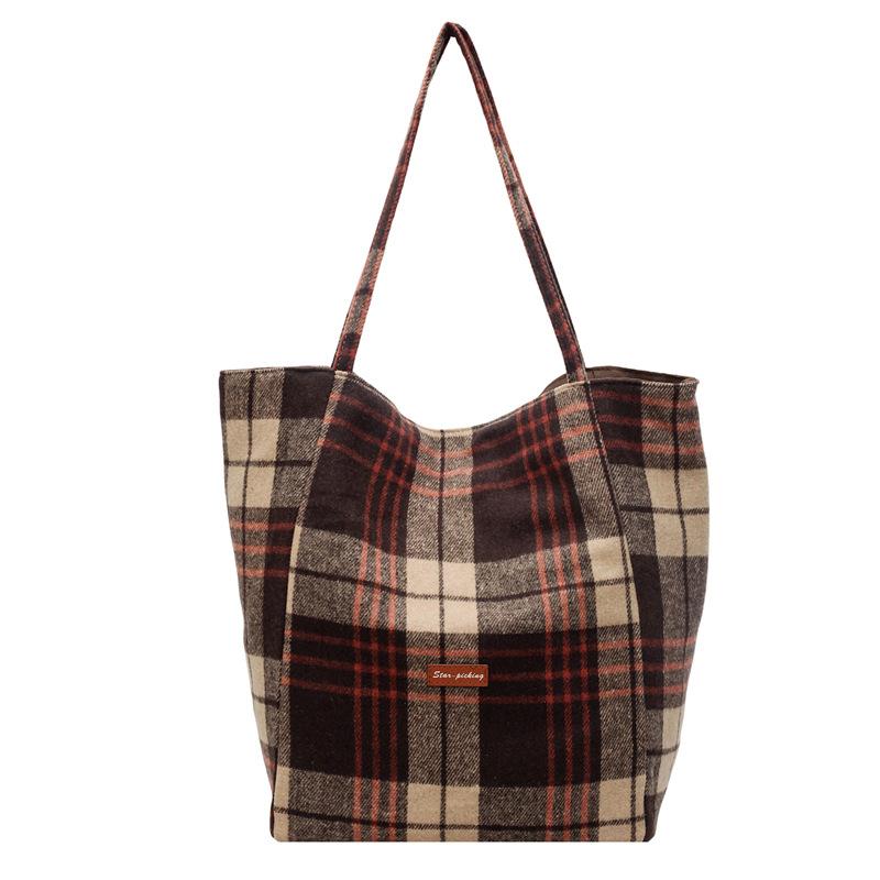 Autumn and Winter Woolen Plaid Shoulder Bag 2025 Retro British Plaid Canvas Bag Large Capacity Tote Bag Commuter Bag Women