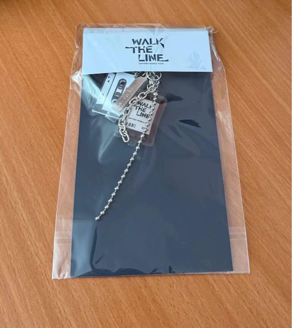 

[USED] ENHYPEN WALK THE LINE Keychain