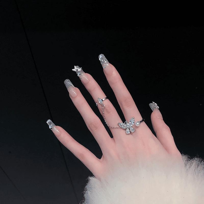 Elegant Butterfly Open Ring: High-End Design, Fashionable and Versatile Index Finger Accessory.