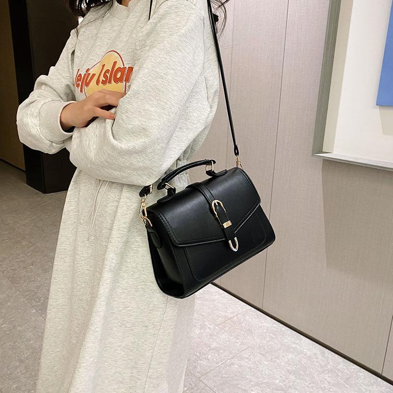 New Bag Simple and Fashionable Women's Bag Shoulder Bag Crossbody Handbag Soft Leather Small Bag Solid Color Small Satchel