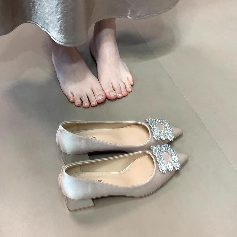 

2025 new four-season shoes women s spring and autumn French shallow mouth soft-soled women s shoes rhinestone square buckle temperament pointed flat-s 35
