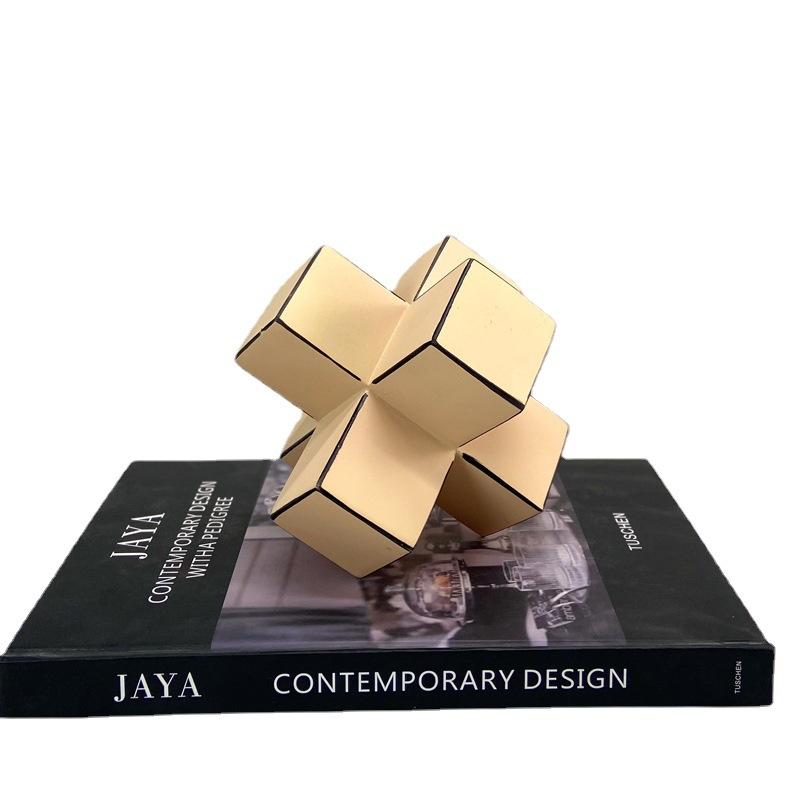 Moderní jednoduchý evropský styl, lehký luxusní bílý modrý pryskyřičný kříž, ozdoba, model domu, prodejní kancelář, měkká dekorace