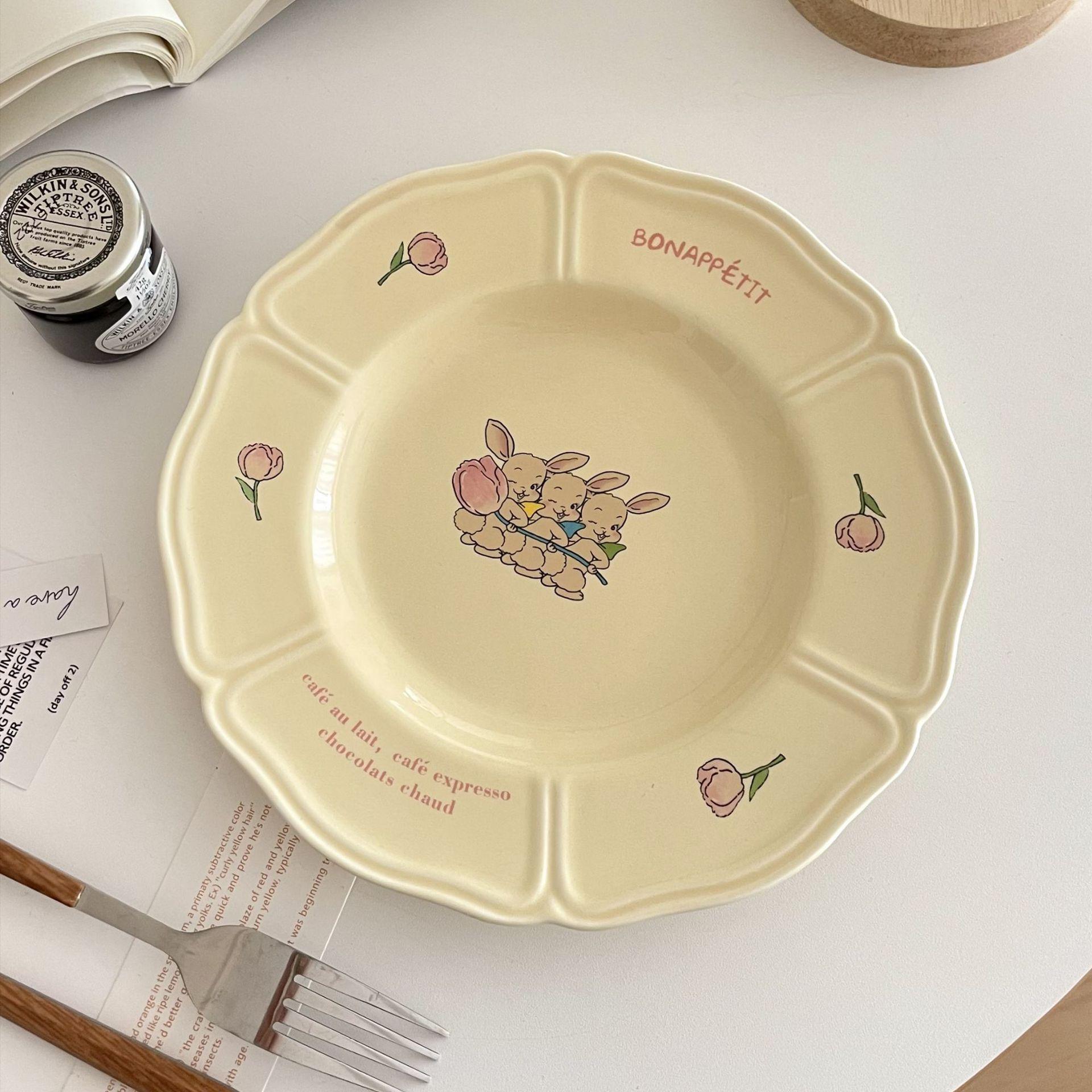 

Корейская винтажная тарелка в стиле ИНС, французская тарелка с тремя кроликами, тарелка Тюльпан , кремовая кружевная тарелка, неровная десертная керамическая овальная тарелка, кофейная чашка