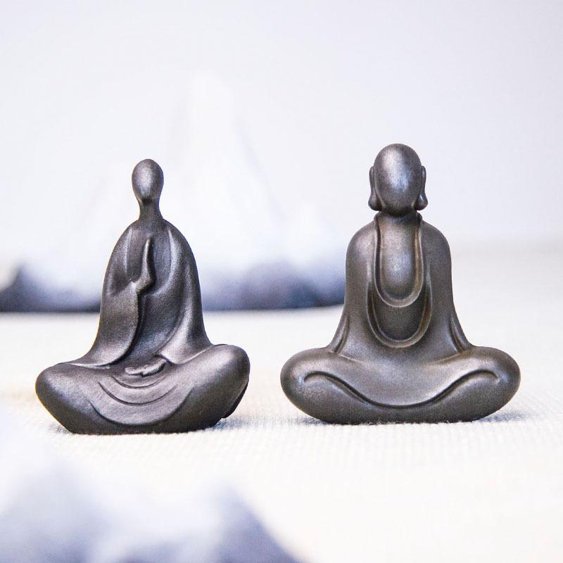Chinese Retro Faceless Buddha Statue Mini Buddha Figure Home Living Room Office Table Zen Meditation Ornament Garden Decoration