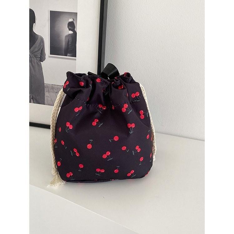

Cute Korean Style Mini Sling Bag With Cherry Drawstring Design For Summer Outings чорний