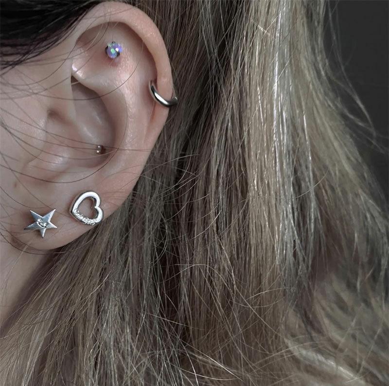 Girls Sweet and Cool Cute Smiling Face Five-pointed Star Earrings Mini, Small and Cold Style New Style