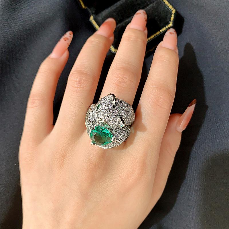 Silver New Fox Full Diamond Ring Female Seiko Drop Green Moissanite Ring Party Birthday Jewelry Gift