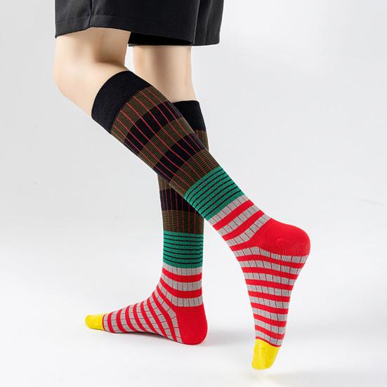 Gestreifte Kniestrümpfe Damen Retro Bunte Kniestrümpfe Dehnbar Atmungsaktiv Lässige Socken zum Rollschuhlaufen Laufen Sportliche Aktivitäten Tägliches Tragen