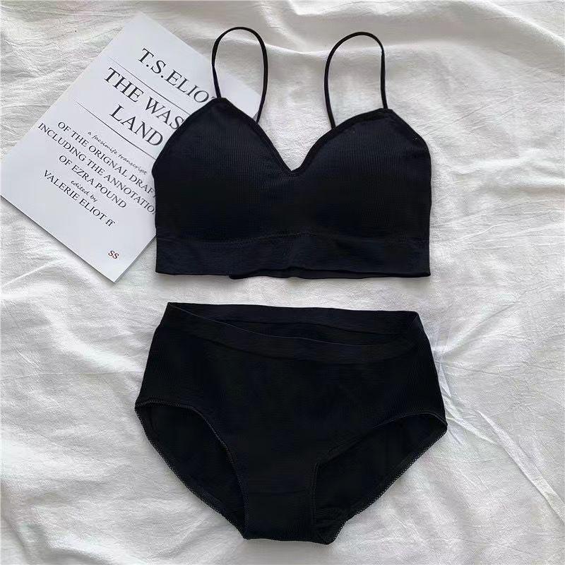 2024 Wireless Push-up Camisole Bra & Panty Set - Women's Sexy Wrap Chest Sports Underwear