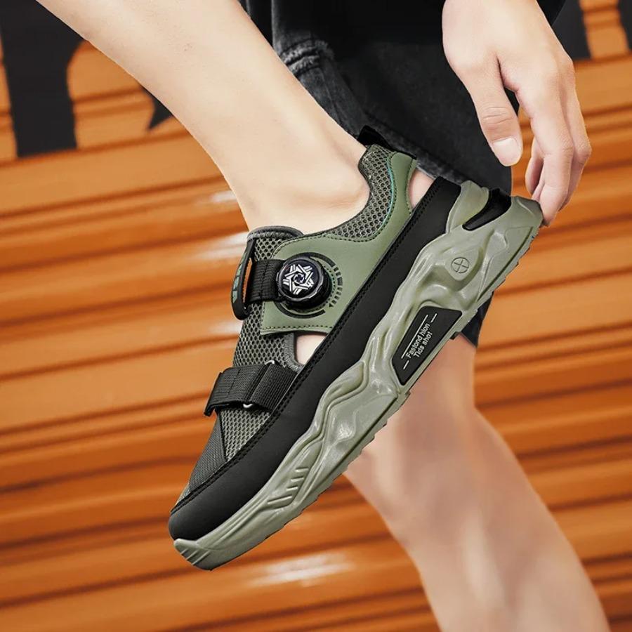 Neue Sommer Atmungsaktive Trendige Mode Lässige Anti-Rutsch Weiche Sohle Sport Freizeit Outdoor Strand Sandalen für Männer Herrenschuhe