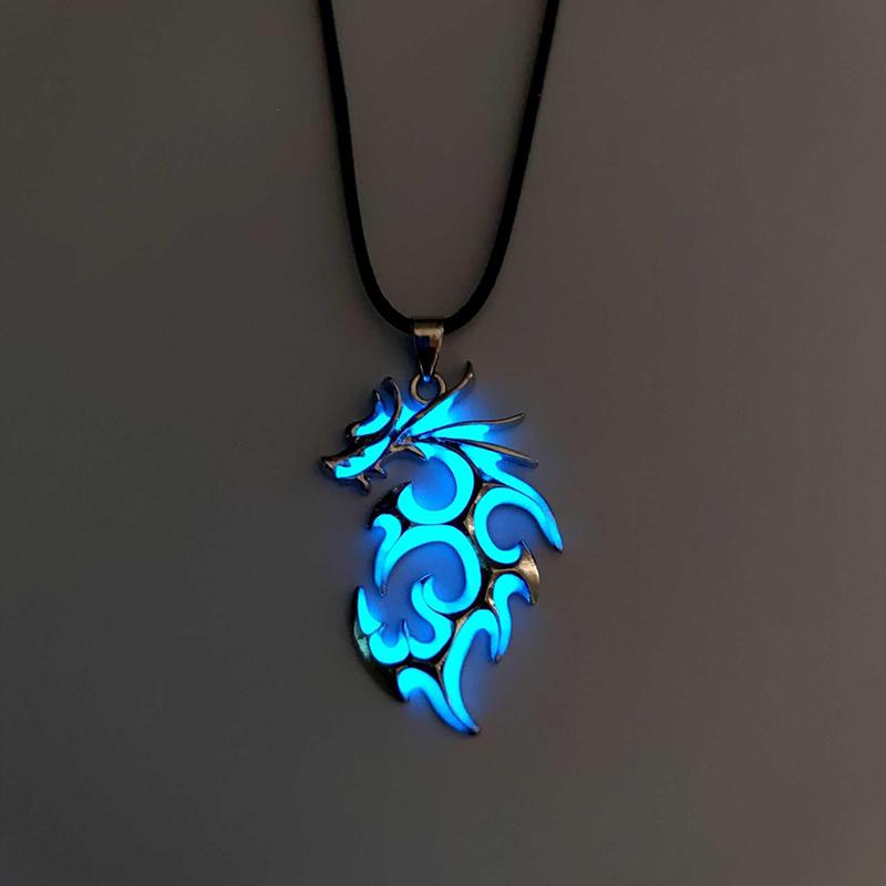 Vintage Punk Luminous Dragon Pendant Necklace Luminous Fire Dragon Pendant Necklace Glow In Dark Party Hallowenjewelry Gift