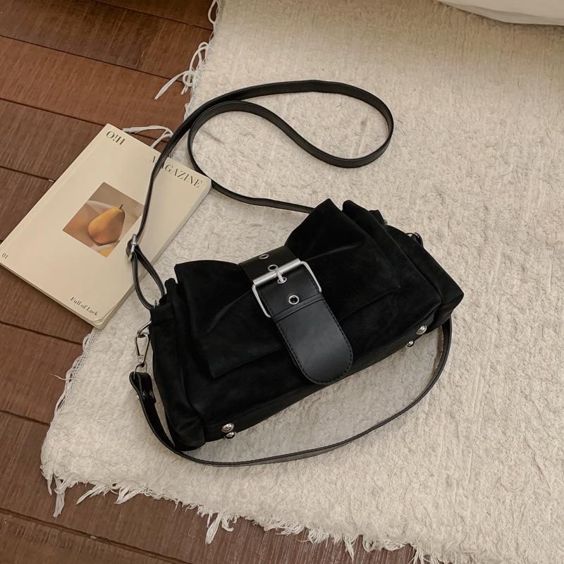 

Faux Suede Women Axillary bags fashion ruched ladies Shoulder messenger Bag female handbag small Underarm Bag bolsa feminina чёрный