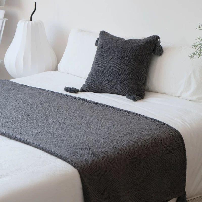 Middle Ancient Style Bed Tail Blankets Brown Homestay Bed Flag Home Bedding Decoration with Thickened Dust-proof Cloth Soft Sofa Throw nap blanket