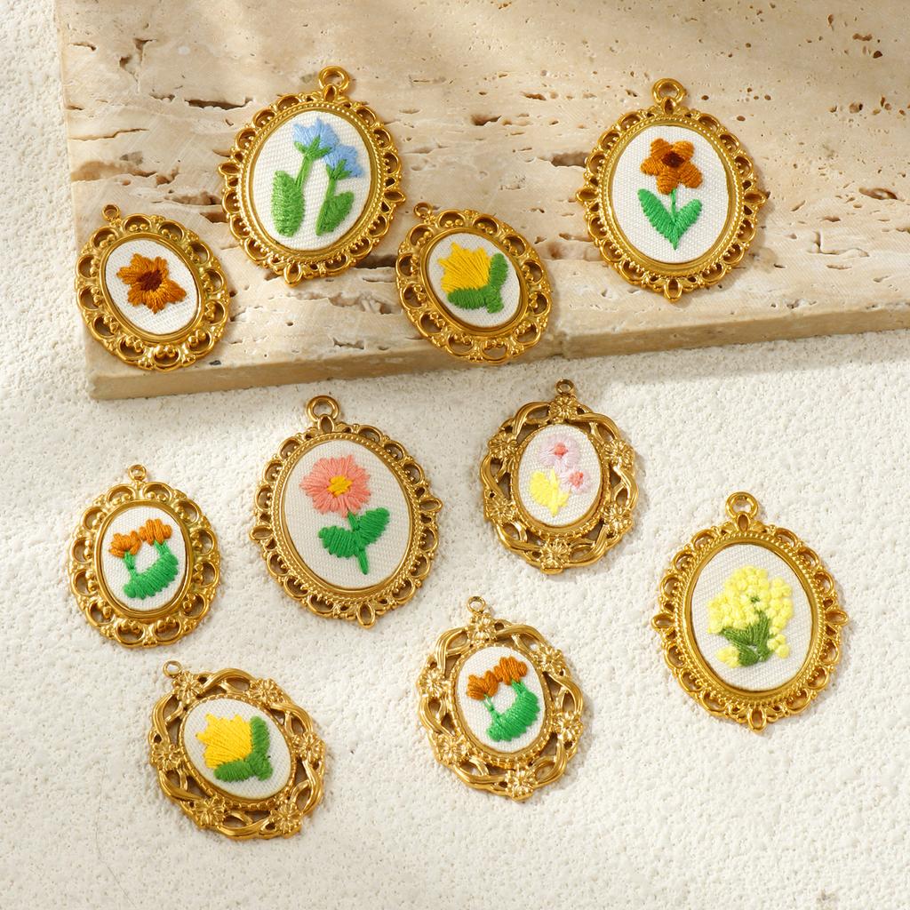2 Pcs Oval Flower Leaf Embroidered Charms Multicolor 304 Stainless Steel Charms 18K Gold Plated Pendants For DIY Necklace Making