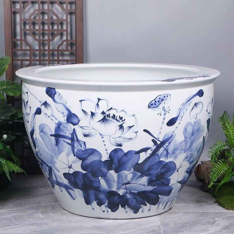 Three Wolves Farm Courtyard Flower & Water Pot