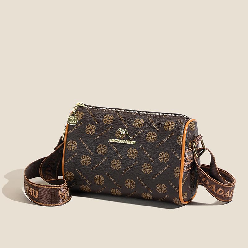 Fashion New Favorite! High-end Niche Pillow Bag, Interpreting the New Trend of Versatile Foreign Style