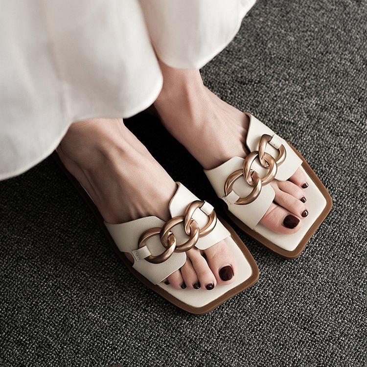 Internet Celebrities Ins Metal Buckle Open Toe Cool Slippers Female Tide 2024 Summer Square Head Flat Bottom Fashion Wear Half Slippers