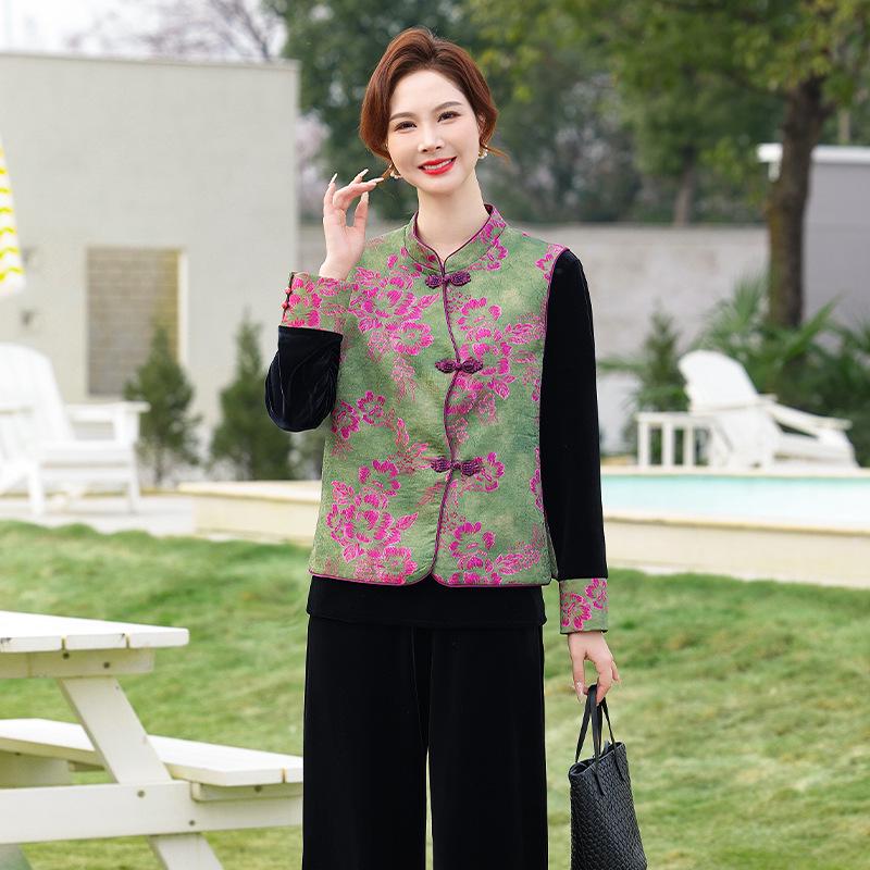 2026 Trendy Gold Velvet Vest & Suit Set for Middle-aged and Elderly Women