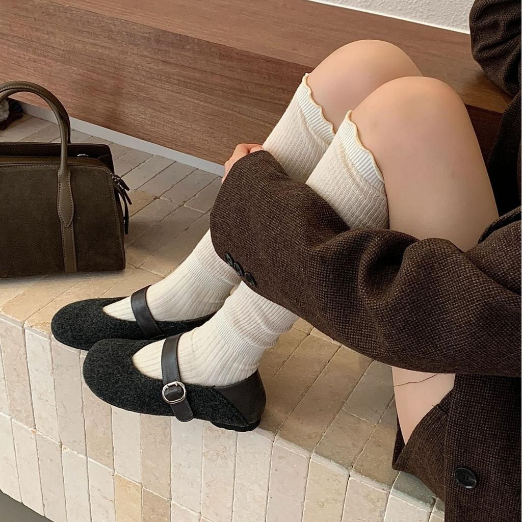 2025 autumn and winter new round head one-word buckle shallow mouth velvet versatile soft sole foot cover Doudou pregnant women's single shoes