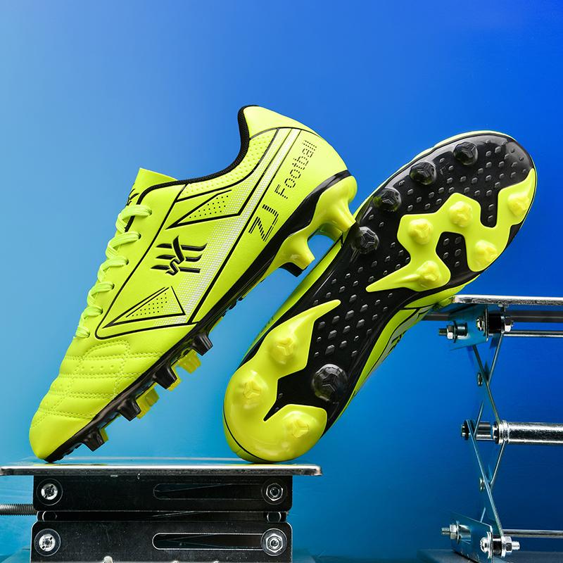 New Men Football Boots Grass Outdoor Sport Soccer Cleats Non-Slip Training Shoes Professional Match Sneakers Ultralight Unisex