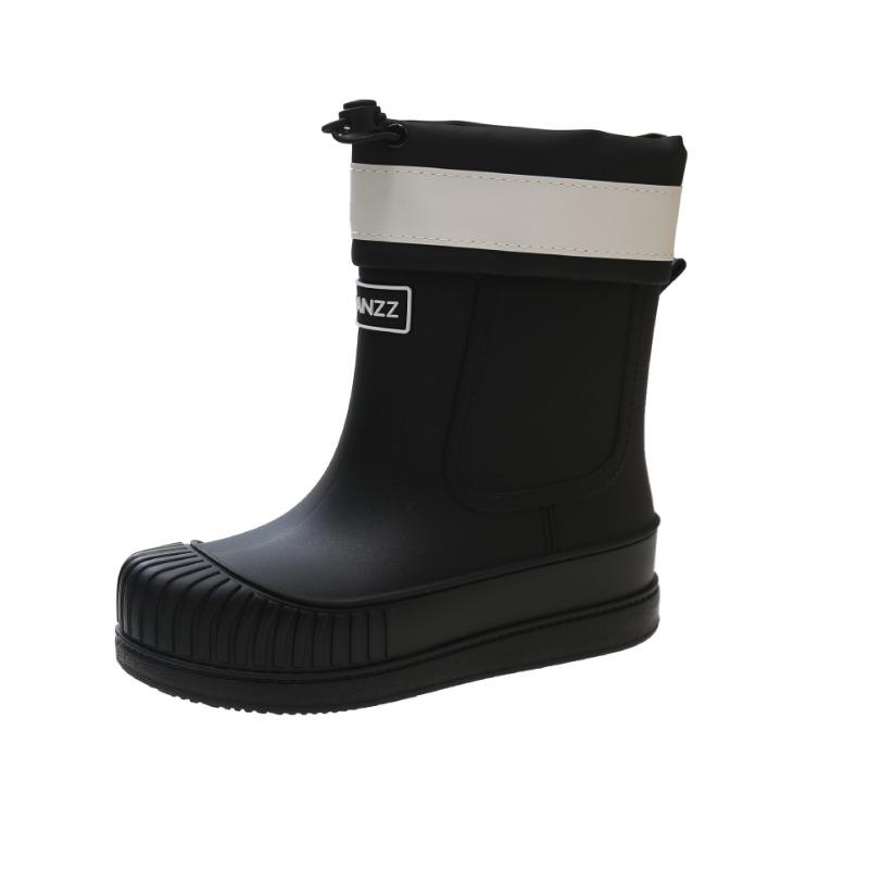 Rain shoes women's fashion bundle waterproof shoes thick-soled short tube outer wear rain boots non-slip and wear-resistant kitchen rubber shoes