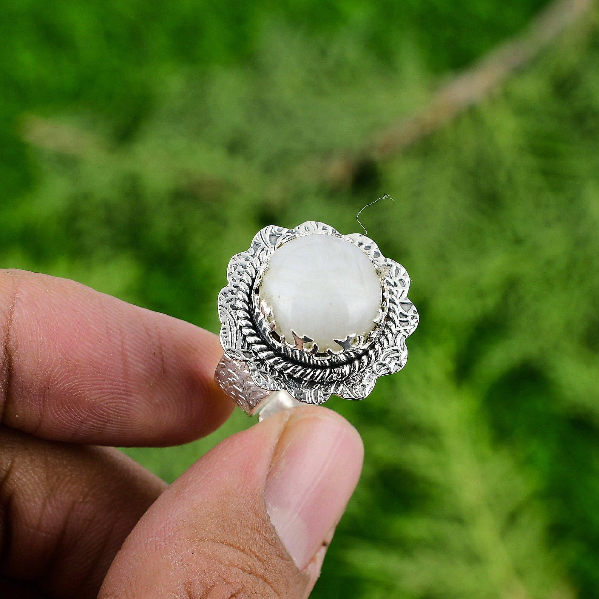 

Round Rainbow Moonstone Stone Wedding Bezel Solitaire Ring Jewelry 925 Silver Adjustable