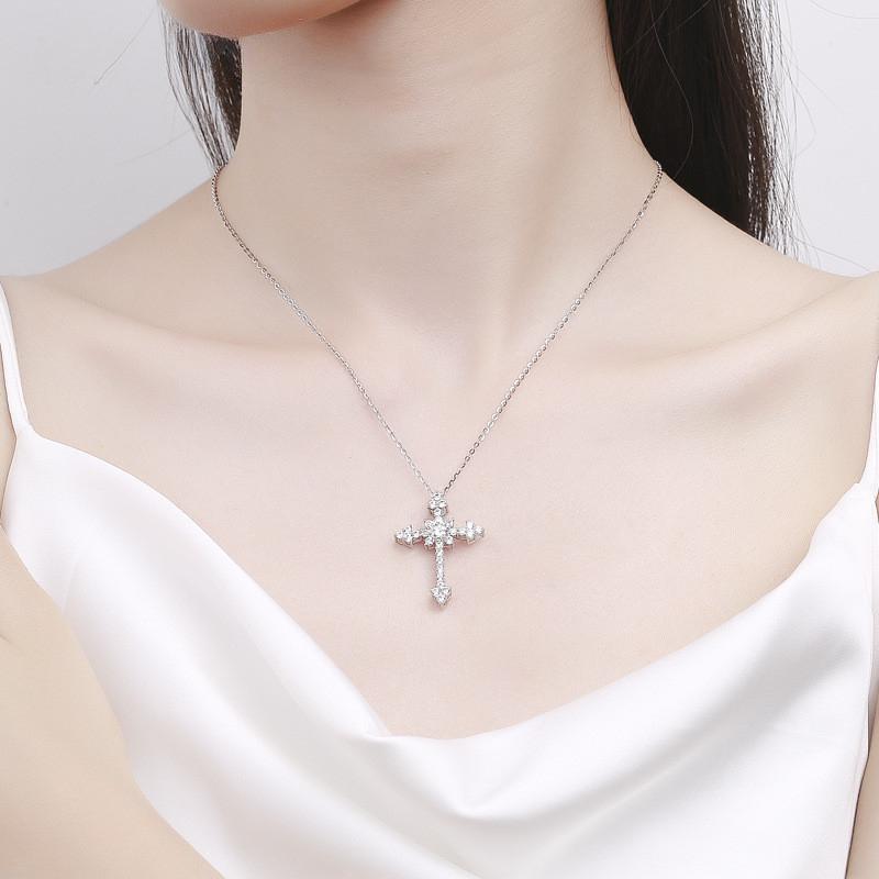 Sterling Silver S925 Moissanite 0.5 Carat Real D Color VVS Grade Cross Necklace Pendant Diamond Test Past High Necklace Jewelry