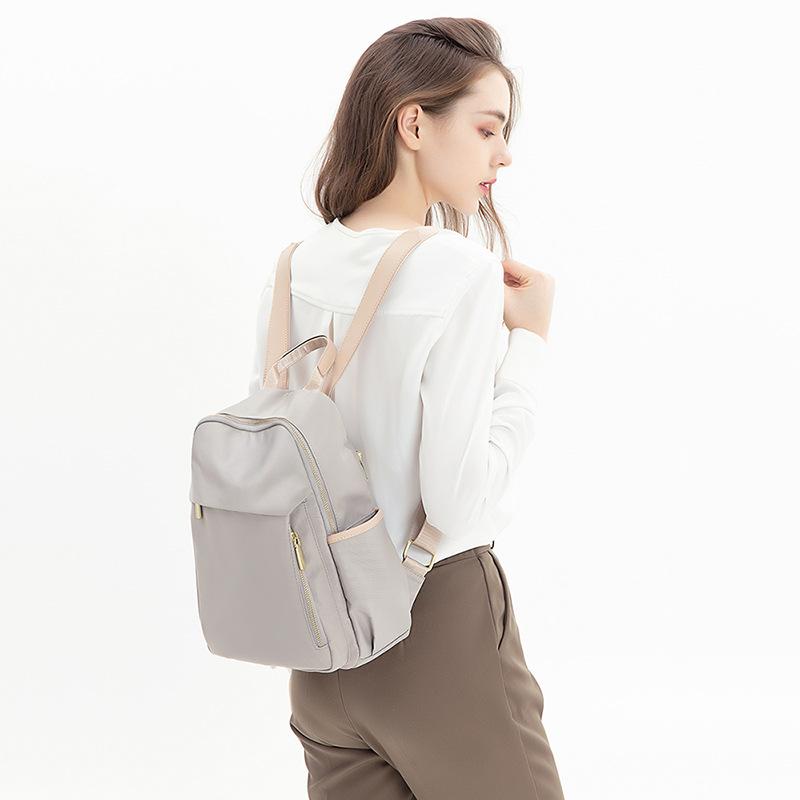 Spring and Summer New Simple and Versatile Large Capacity Lightweight Commuting Oxford Cloth Backpack for Women's Casual Travel Backpack