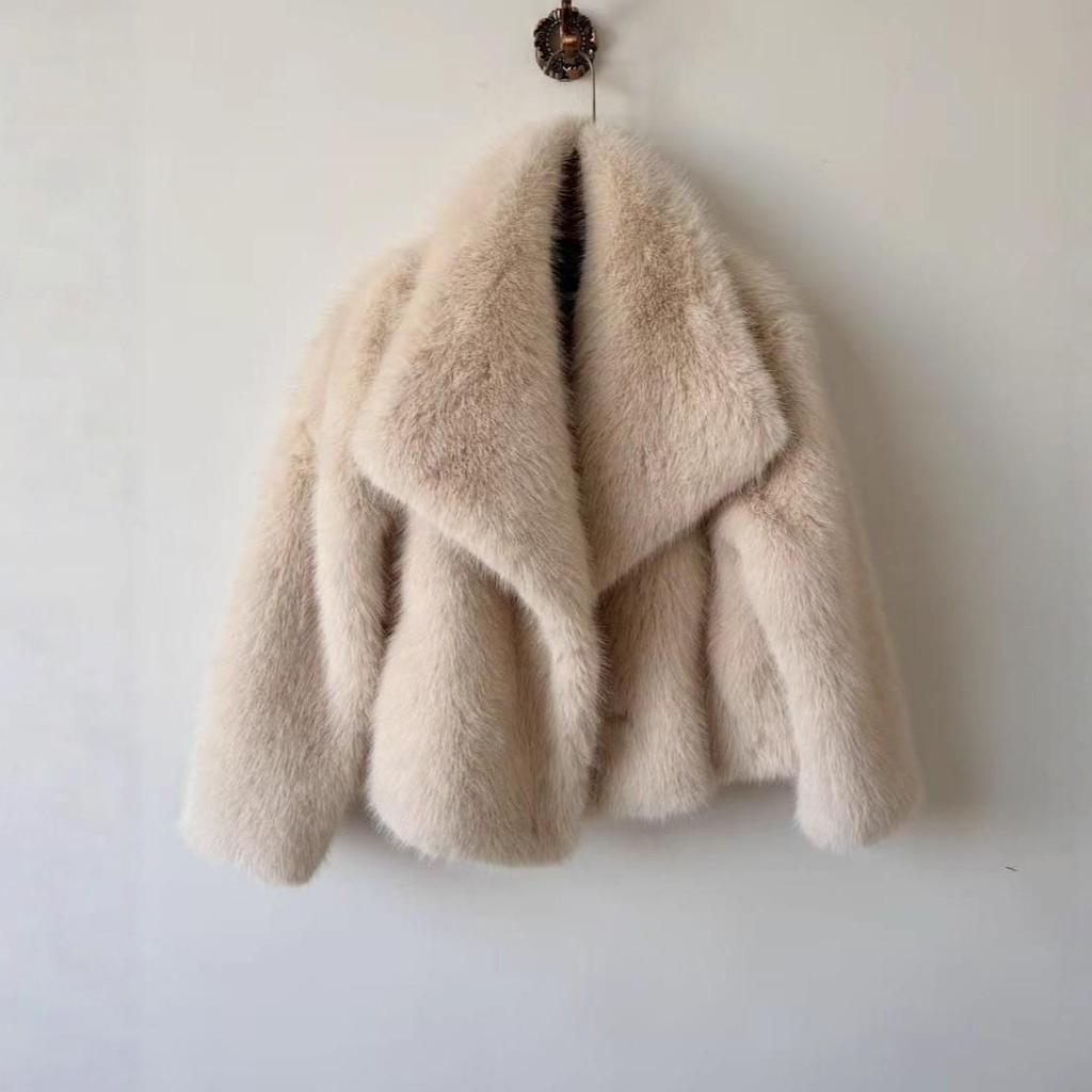 Neuer grenzüberschreitender Kunstpelzmantel: Weicher, flauschiger Fuchsstil für Damen - Umweltfreundliche europäische & amerikanische Street Fashion