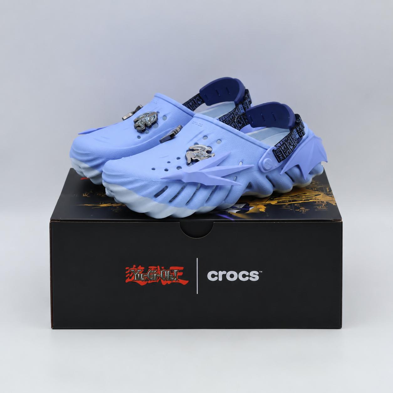 213732-90H Yu-Gi-Oh! x Crocs Echo Clog