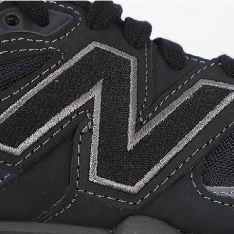 New Balance 9060 Mono Schwarz