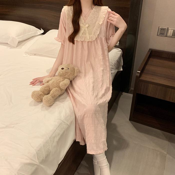

2026 Summer Women s Sweet Lace Cloud Cotton Nightgown - Princess Style Long Loungewear with Lapel M рожевий