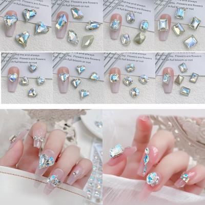 Nail art – Strass e decorazioni per unghie