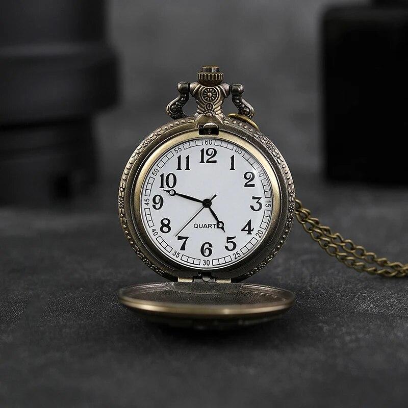 Best Gifts Luxury Quartz Pocket Watch Design Playing Card Necklace Pendant Pocket Watch Clock for Mens Womens